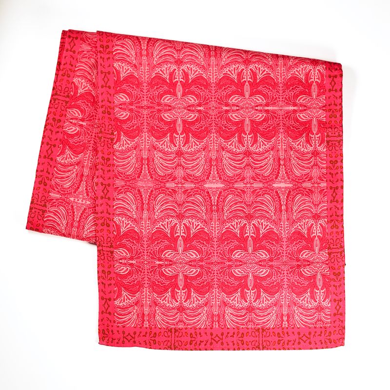 Nadya Berry Table Runner