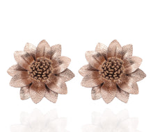 Load image into Gallery viewer, Copper Floral Stud Earrings
