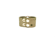 Load image into Gallery viewer, Starburst Green Leather Cuff
