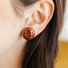 Load image into Gallery viewer, Starburst Berry Full Circle Button Earrings
